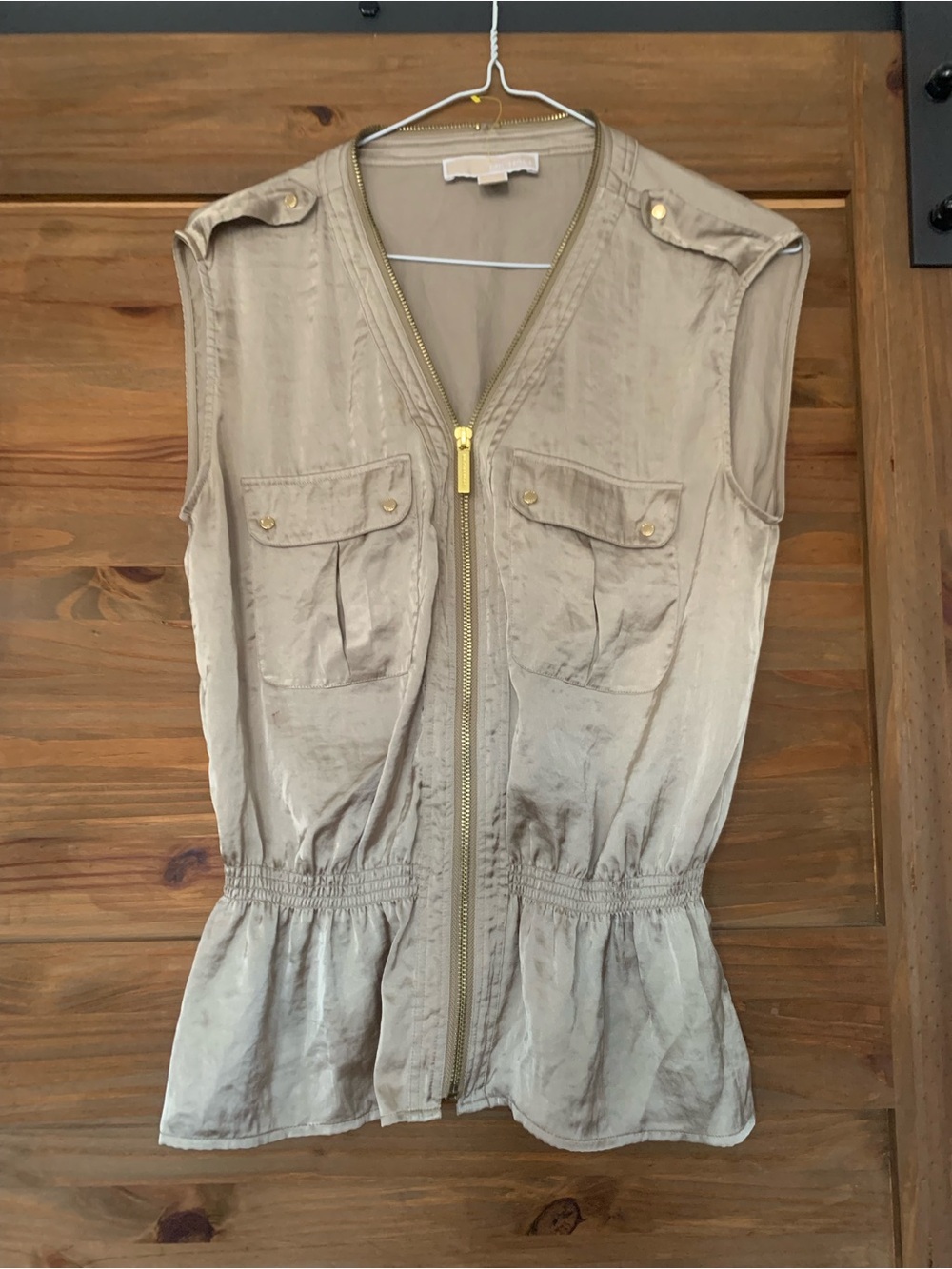 Micheal Kors top Sleeveless Zip-Front top - Taupe
